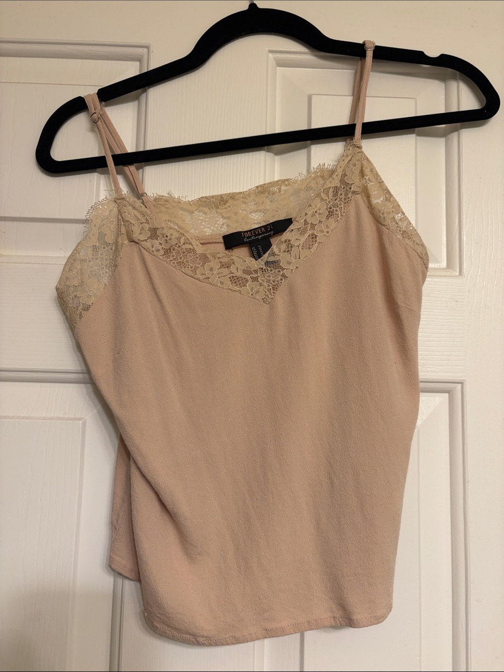 Forever 21 vintage Lace Trim Camisole Top slightly cropped
